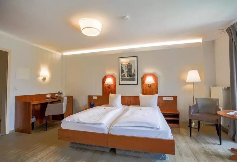 Отель Am Uenglinger Tor