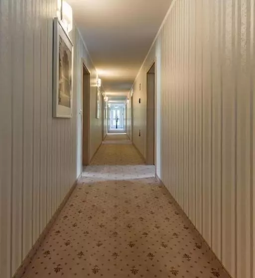 Отель Am Uenglinger Tor