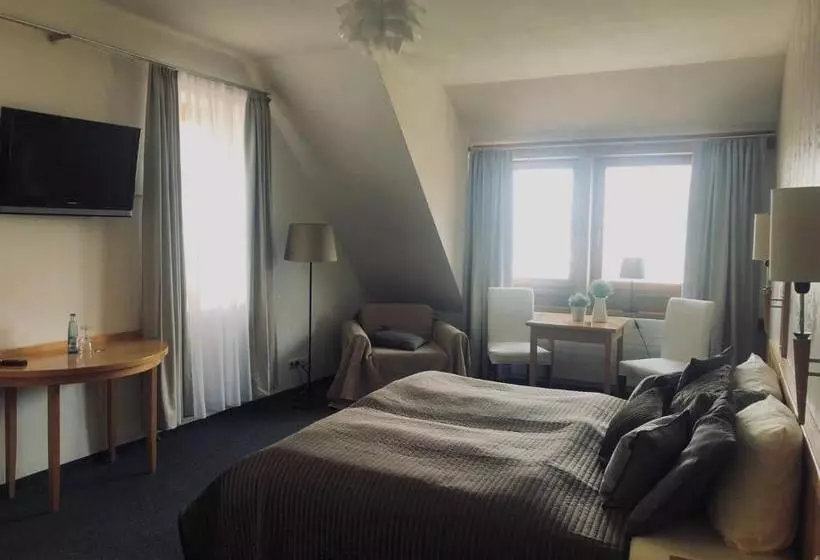 Deckert`s Hotel An Der Klosterpforte