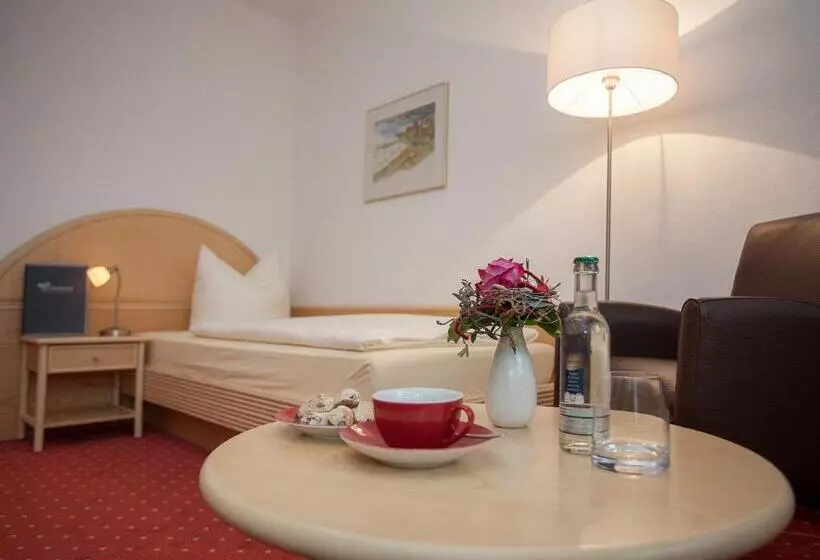 ホテル & Ferienappartements Edelweiss