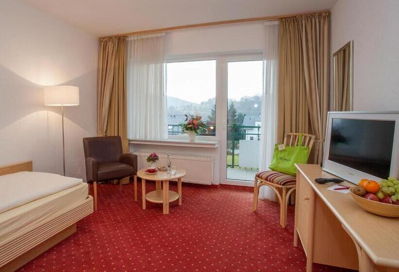 هتل & Ferienappartements Edelweiss