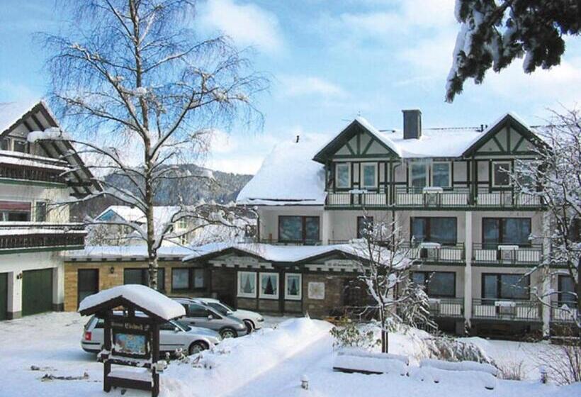 هتل & Ferienappartements Edelweiss