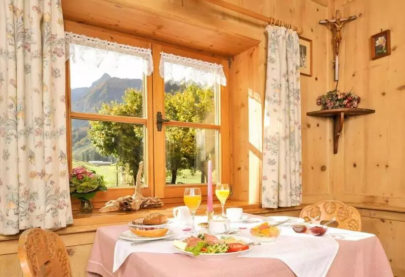 ホテル Ferienparadies Spielmannsau