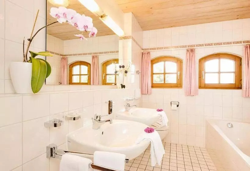 ホテル Ferienparadies Spielmannsau