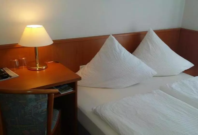 호텔 Garni Kaiserpfalz