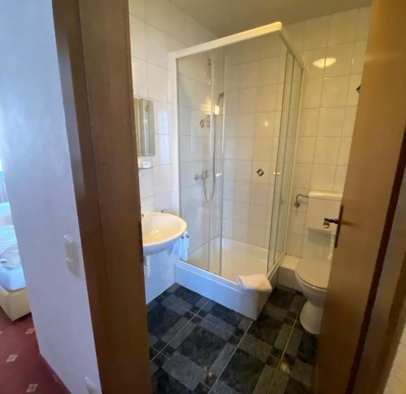 酒店 Restaurant Lenhsen