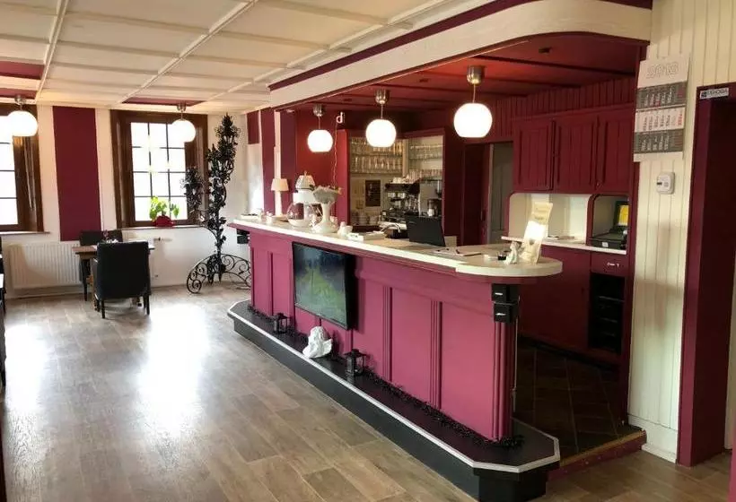 Отель Restaurant Lenhsen