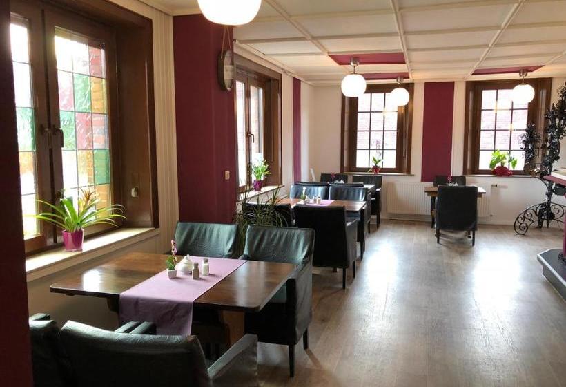 酒店 Restaurant Lenhsen
