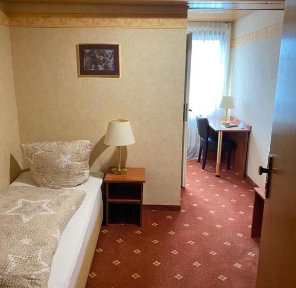 酒店 Restaurant Lenhsen