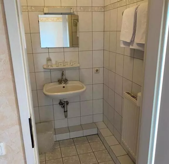 Отель Restaurant Lenhsen