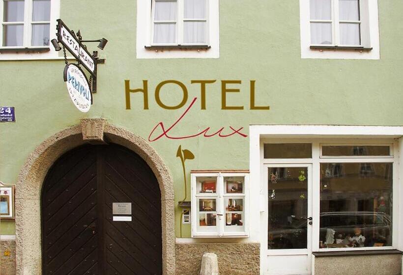 Hotel Lux