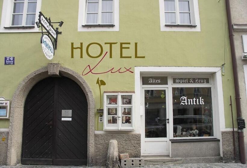Hotel Lux