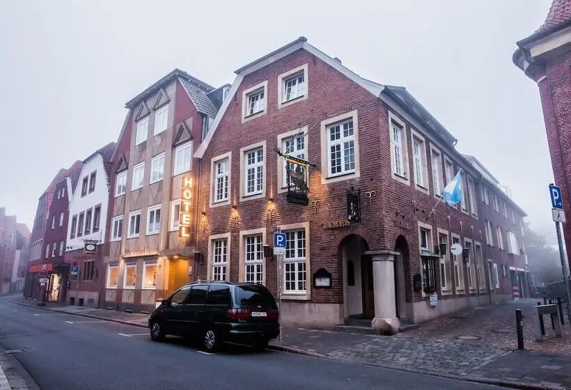 هتل Martinihof
