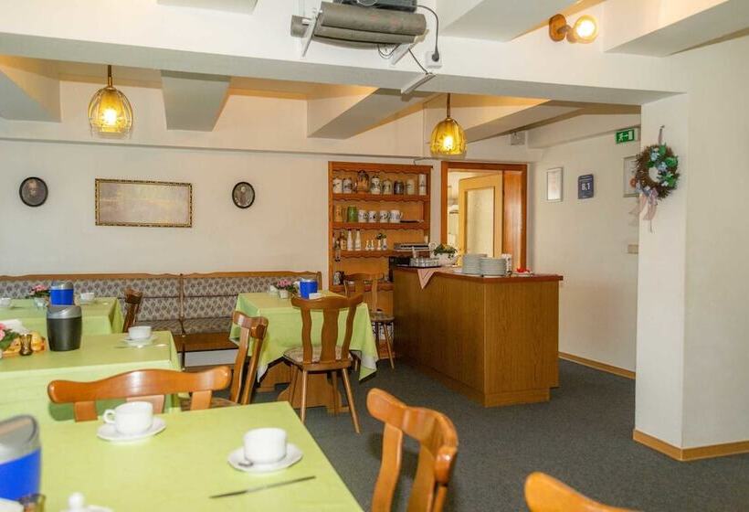 فندق Pension Zum Schwanenteich