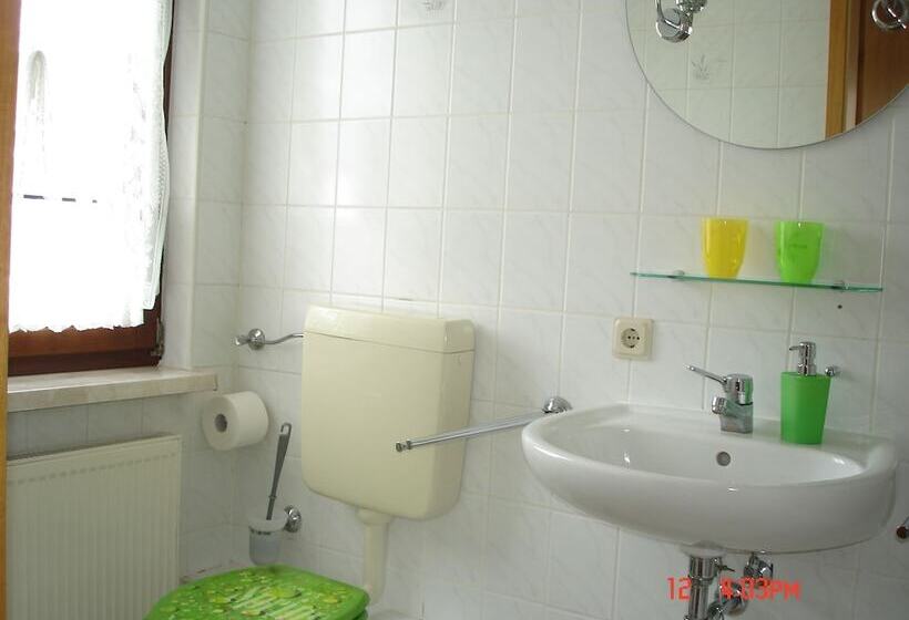 فندق Pension Zum Schwanenteich