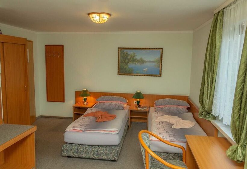 فندق Pension Zum Schwanenteich