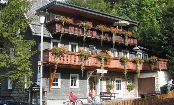 هتل Sauerlander Hof