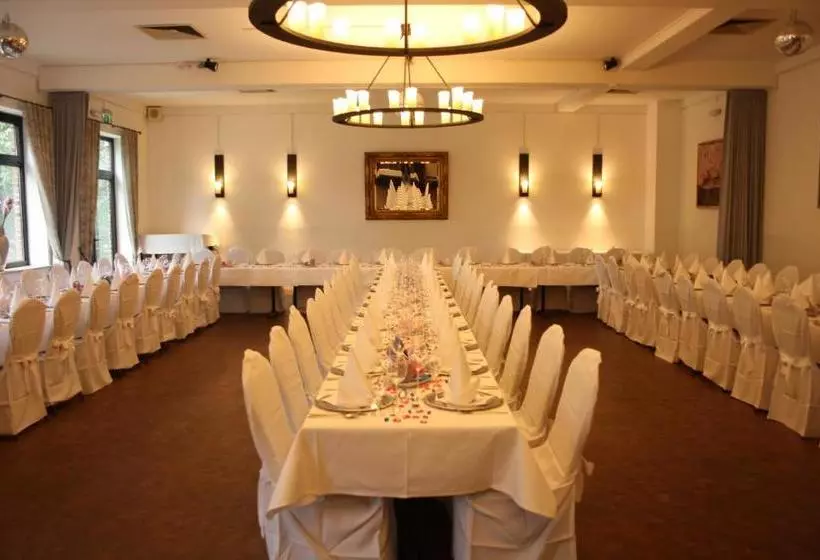 酒店 Schwarzer Adler