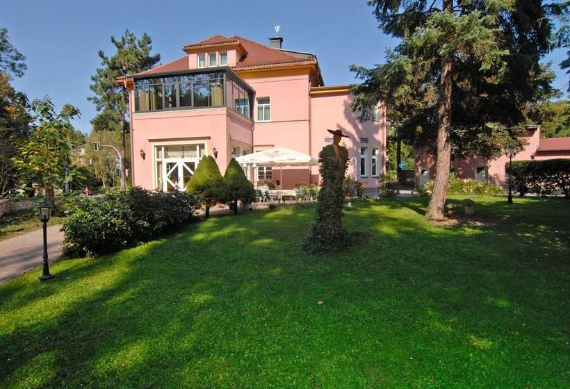 Parkhotel Güldene Berge