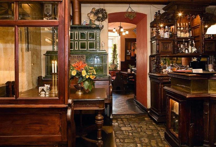 ペンション Restaurant Dicker Mann Hotel Zum Blauen Krebs