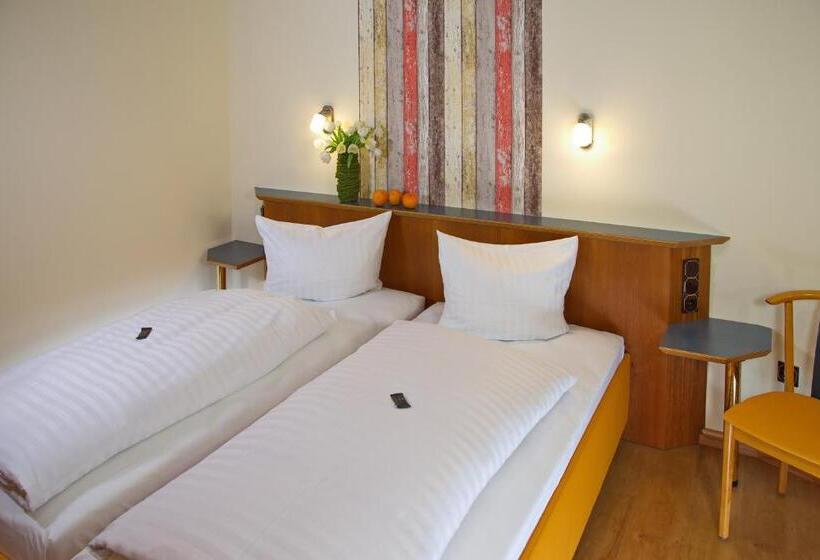 Stadtcafé Hotel Garni