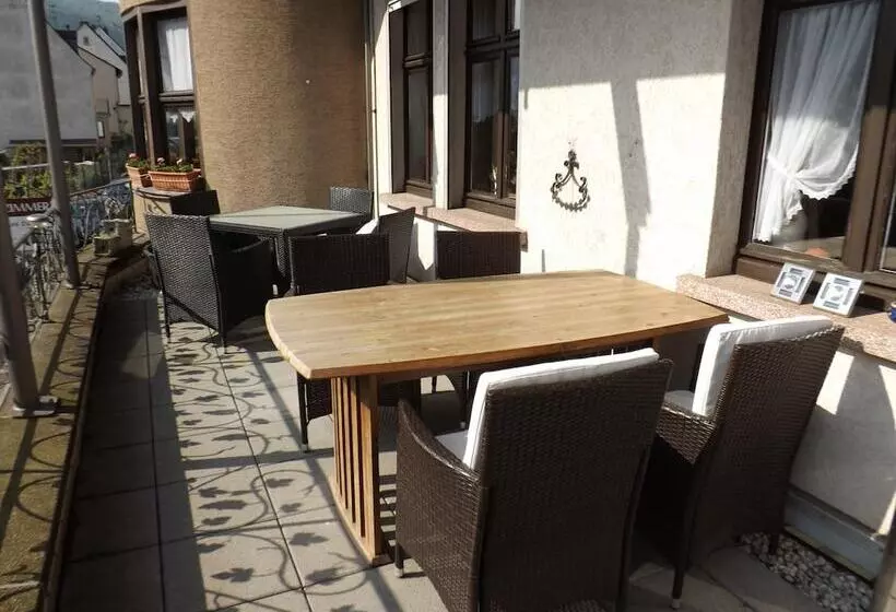 ベッドアンドブレックファースト Pension Winzerhaus Haas Lenz Zell Mosel