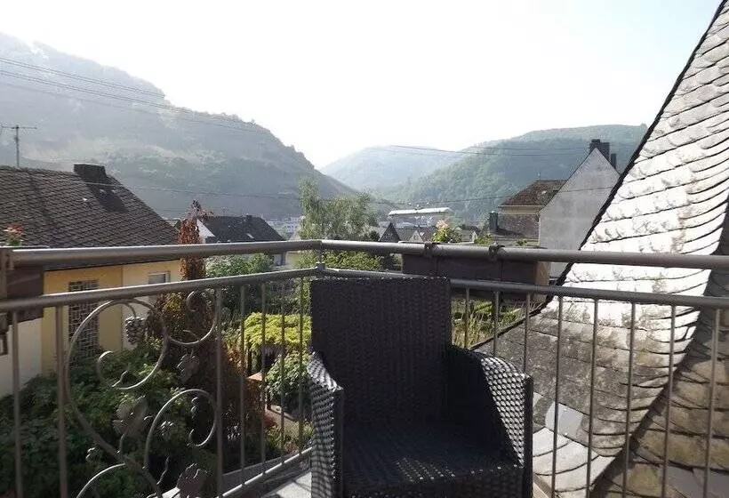 ベッドアンドブレックファースト Pension Winzerhaus Haas Lenz Zell Mosel
