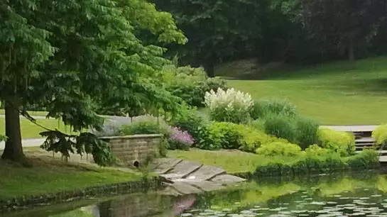 فندق Am Schlosspark Essen