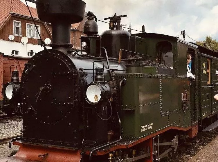 Отель Bb Bahnhof Bertsdorf