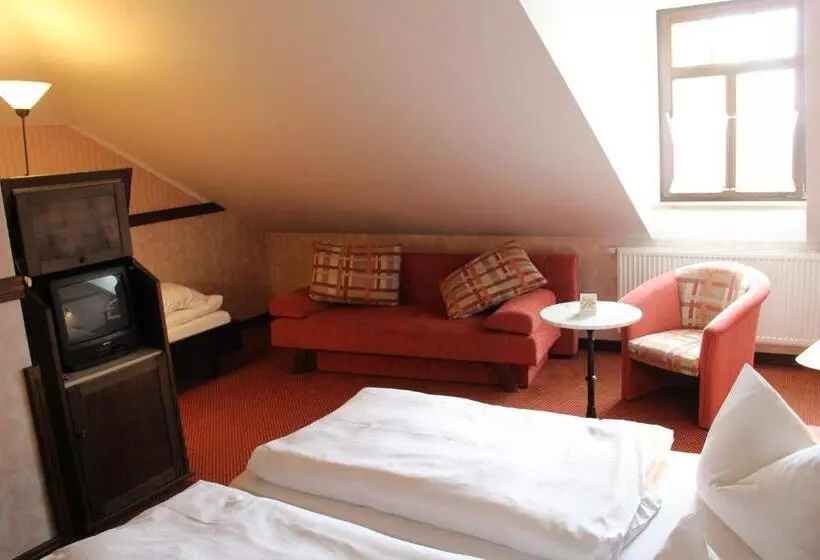 Отель Bb Bahnhof Bertsdorf