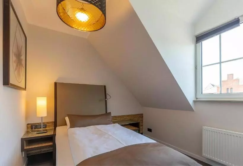 Hotel Garni  Am Domplatz