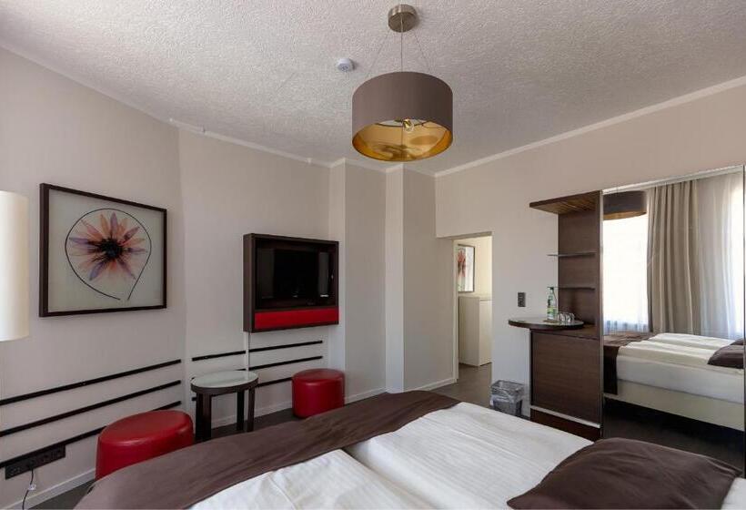 فندق Garni  Am Domplatz