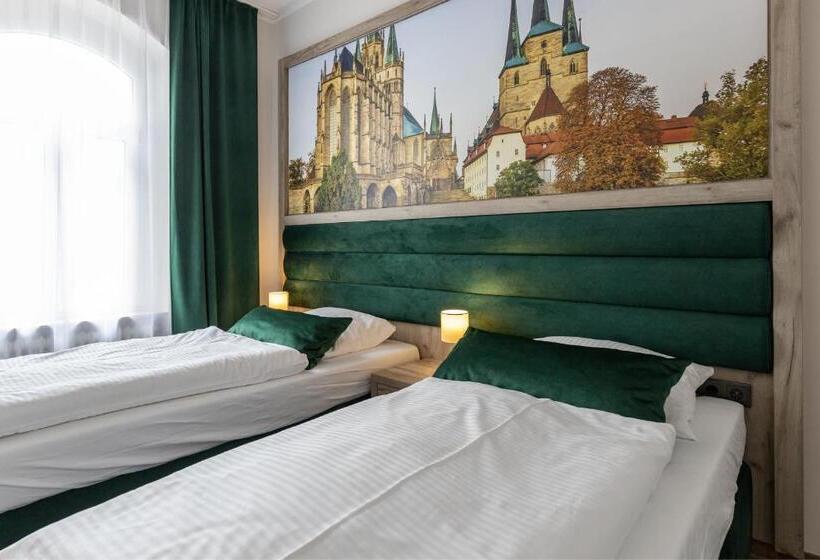 فندق Garni  Am Domplatz