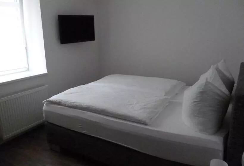 ホテル Garni Reis