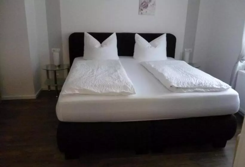 ホテル Garni Reis