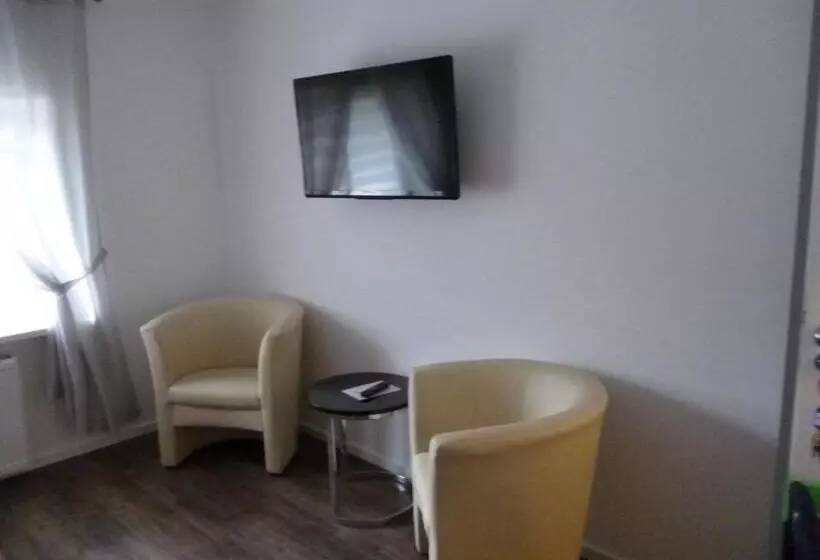 ホテル Garni Reis