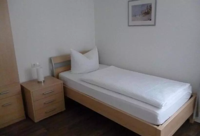 ホテル Garni Reis