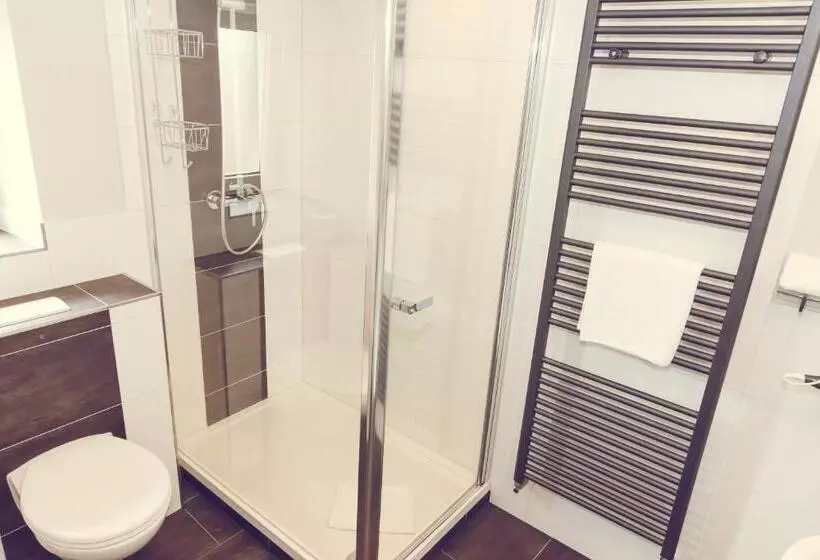 ホテル Garni Reis