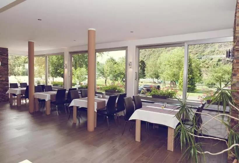 ホテル Garni Reis