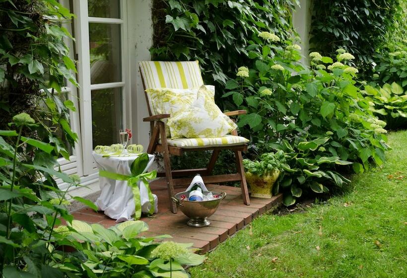 Отель Gutshof Busch