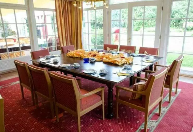 فندق Gutshof Busch