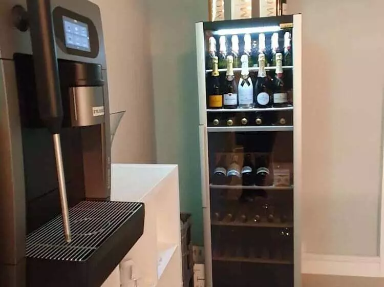 هتل Monte Christo