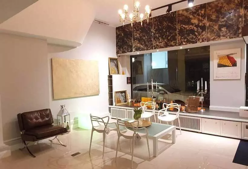 هتل Monte Christo