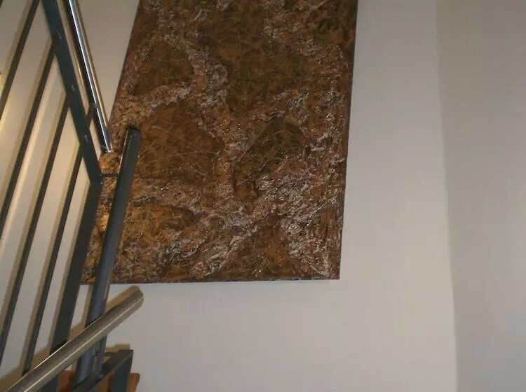 هتل Monte Christo