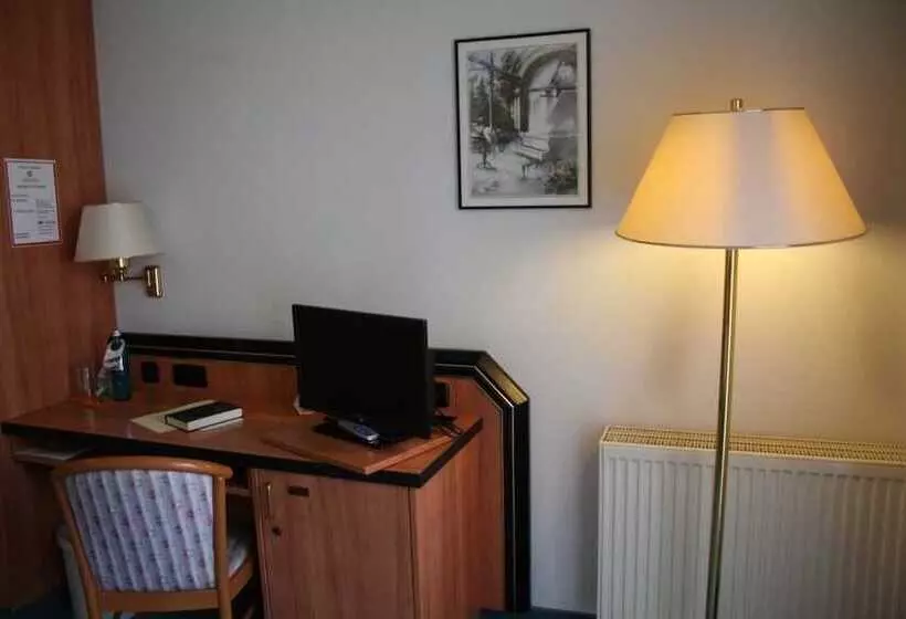 Отель Robinienhof