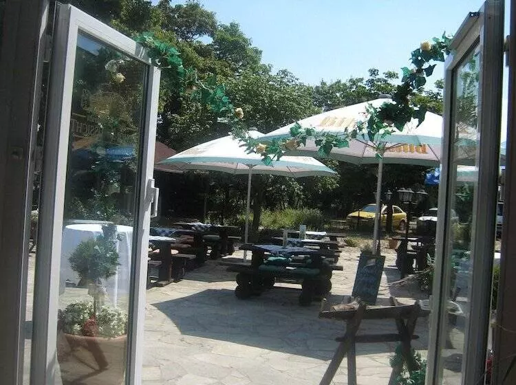 Отель Schöne Aussicht