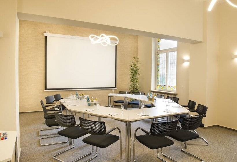 Otel Schwarzer Bär Jena