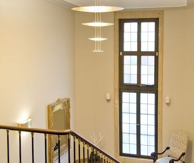 Otel Schwarzer Bär Jena