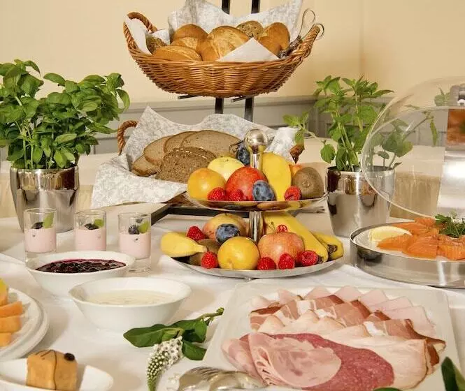 Отель Schwarzer Bär Jena