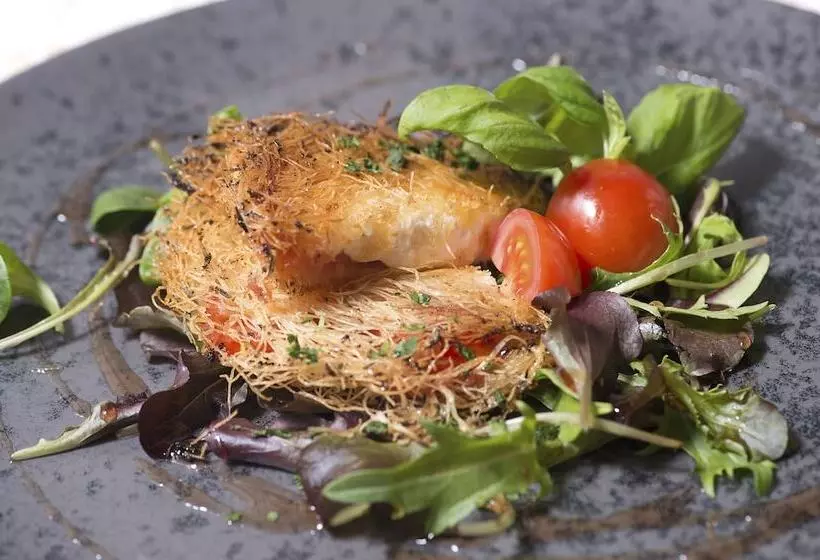 Отель Schwarzer Bär Jena